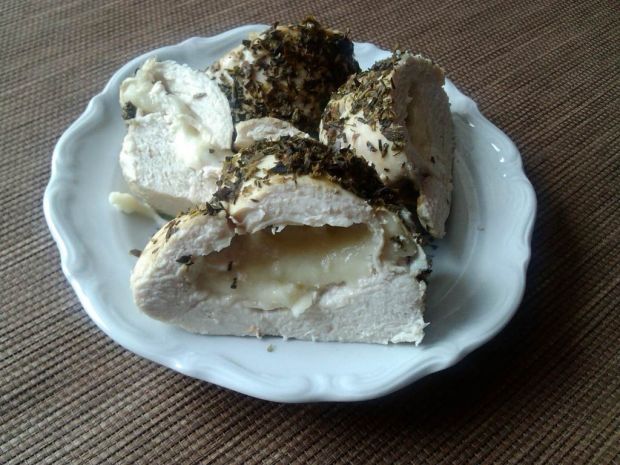 Filet drobiowy w ziołach prowansalskich z serem 