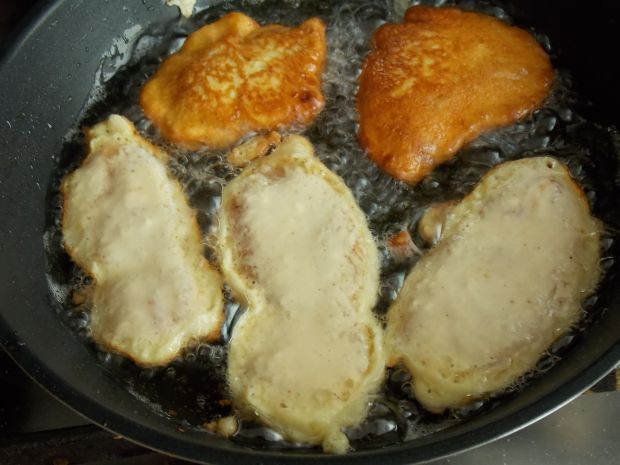 Filet z kurczaka w cieście cebulowym