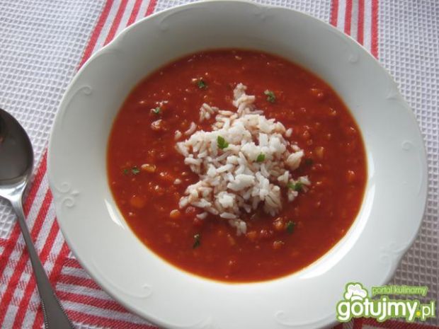 Gęsta zupa pomidorowa z ryżem           