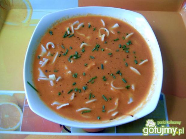 Gęsta zupa pomidorowo marchewkowa