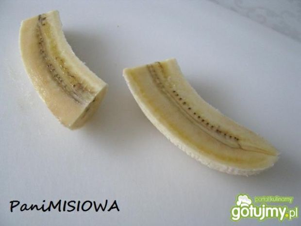 Gorące banany w cieście z konfiturą