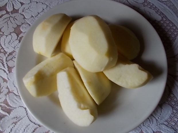 Grillowana kaszanka z jabłkami