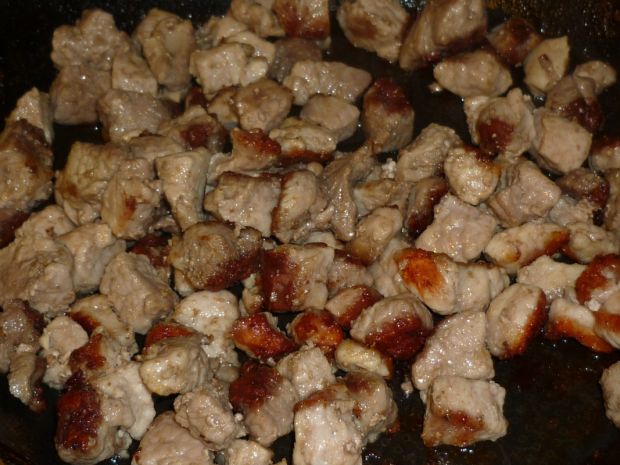Gulasz mięsno-grzybowy