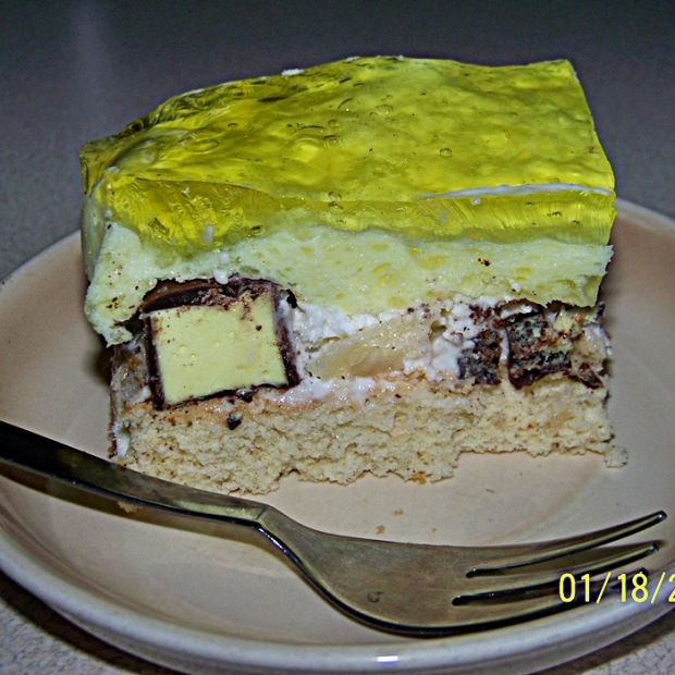 Hawajskie ciasto z ptasim mleczkiem i ananasem 