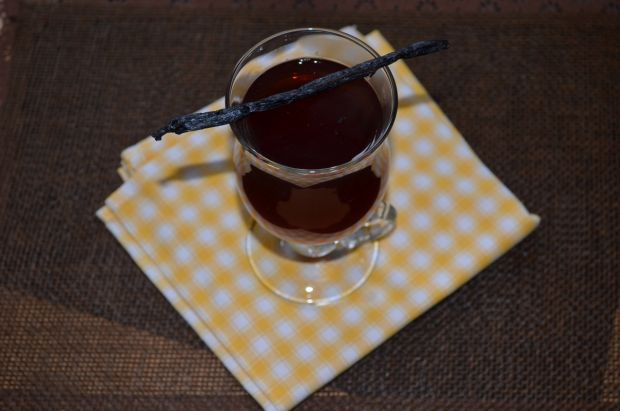 Herbata aroniowa z miodem i wanilią