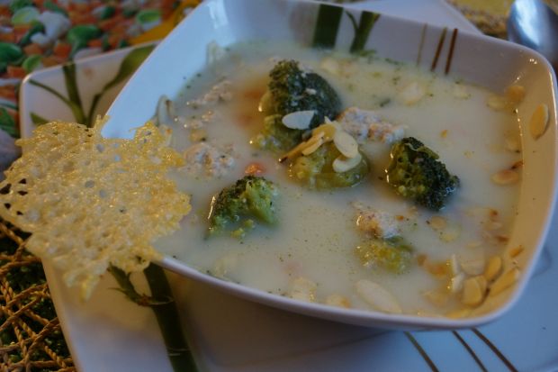 Hortex Zimowa zupa brokułowa trzy sery 