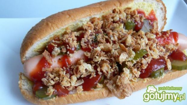 Hot- dog z cebulką