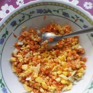 Jajka faszerowane marchewką i cebulką 
