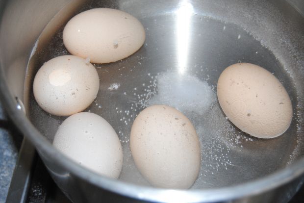 Jajka faszerowane szpinakiem