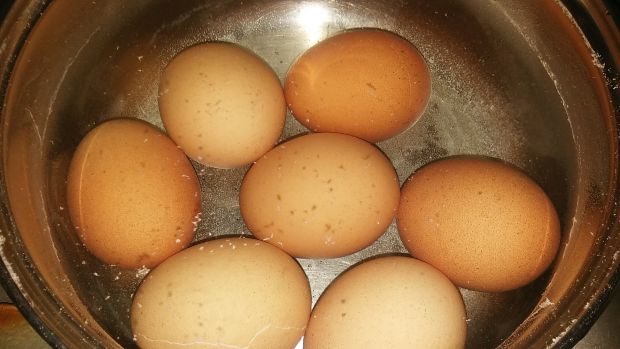 Jajka faszerowane z rzodkiewką