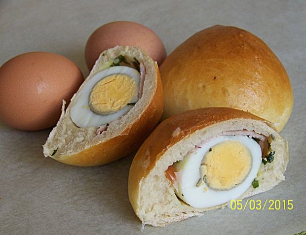 Jajka w cieście chlebowym 