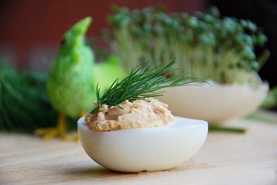 Jajka z borówką
