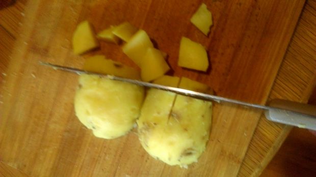 Jednogarnkowe danie z ziemniakami i ciecierzycą