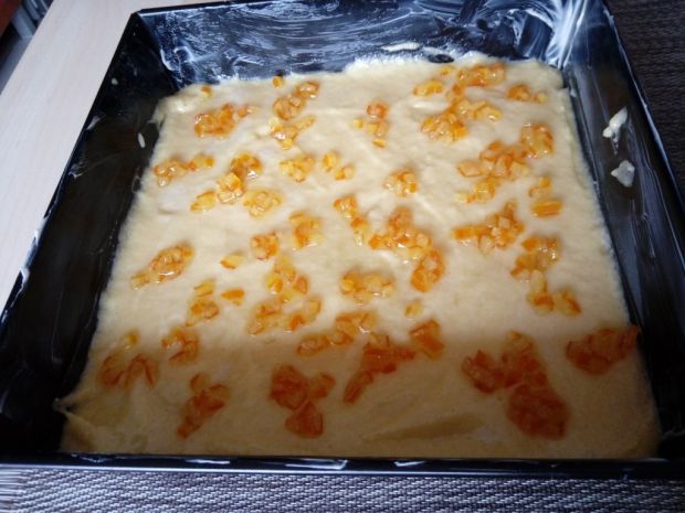 Jogurtowe ciasto ze skórką pomarańczy 
