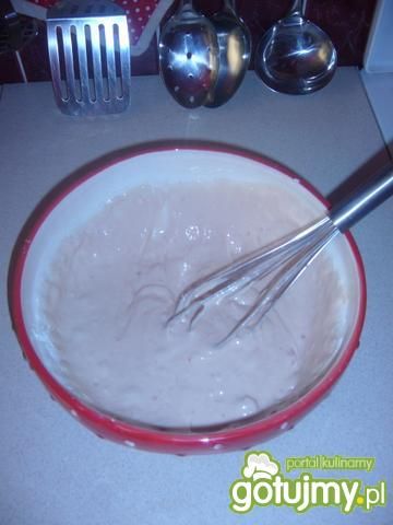 Jogurtowe racuchy o posmaku truskawki