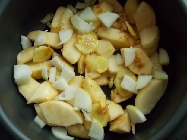 Kacze udka  z sosem jabłkowo-imbirowym