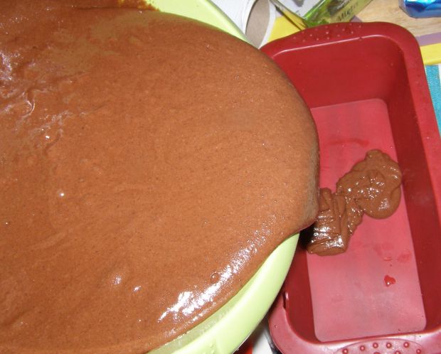 Kakaowe ciasto ucierane z rabarbarem
