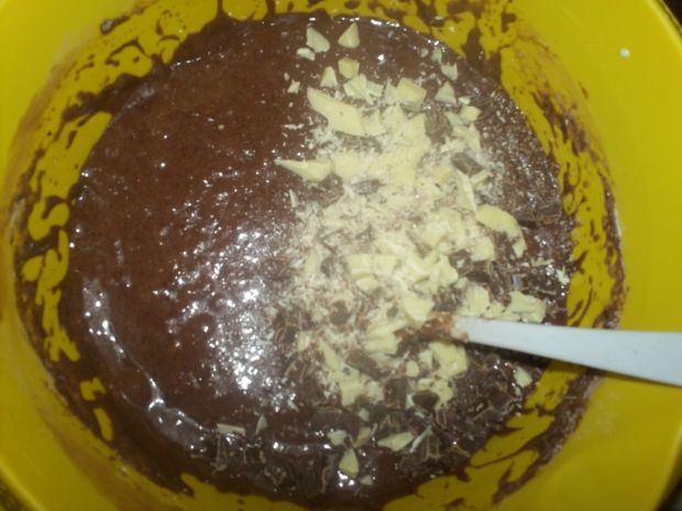 Kakaowe muffinki z kawałkami czekolady