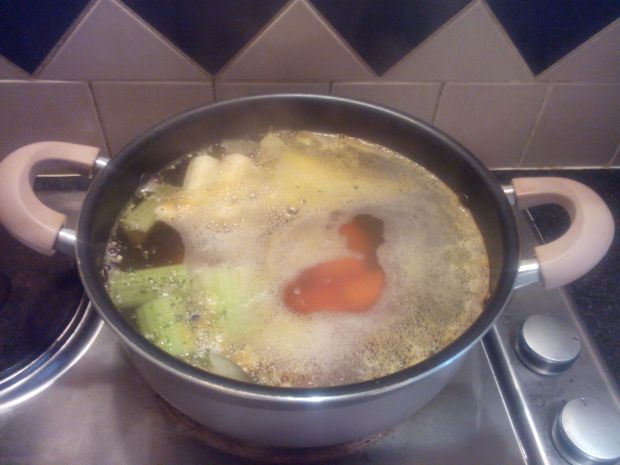 Kalafiorowo warzywna zupa z kaszą