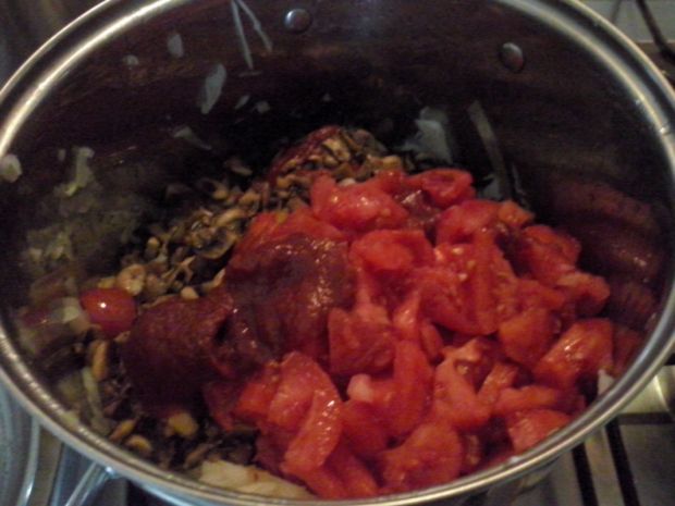 Kapusta duszona z pomidorami