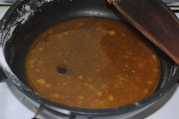Karmelowy sos z ryżowym puddingiem