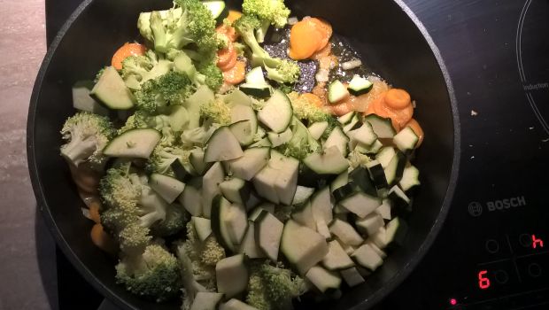 Kasza orkiszowa z warzywami