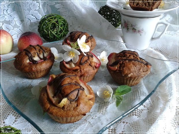 Kawowe muffinki z miętą i nektarynką