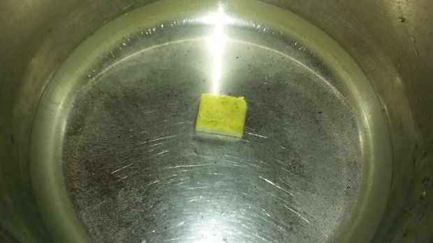 Klopiski z mortadeli w sosie serowym Klopiski z mortadeli w sosie serowym