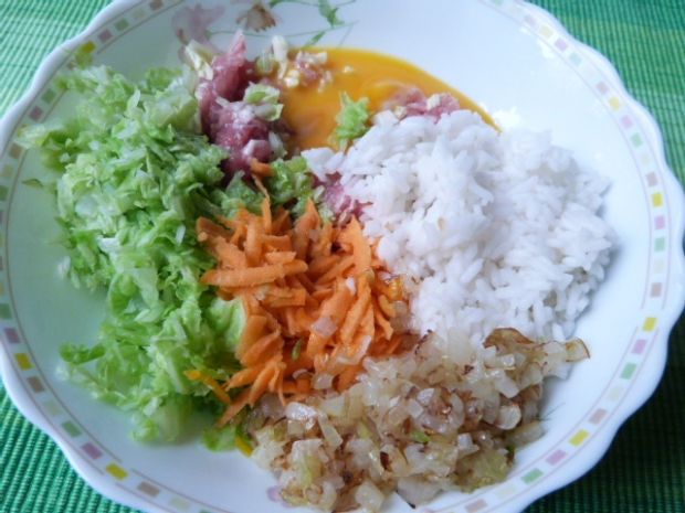 Klopsy z ryżem i warzywami