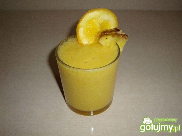 Koktajl ananas-pomarańcz