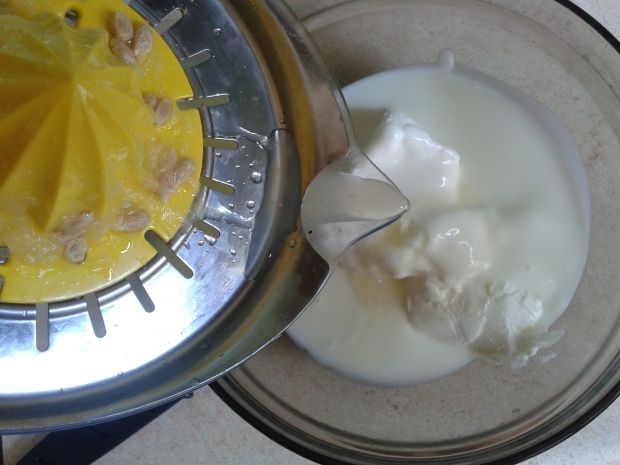 Kostka brzoskwiniowo-jogurtowa z chia