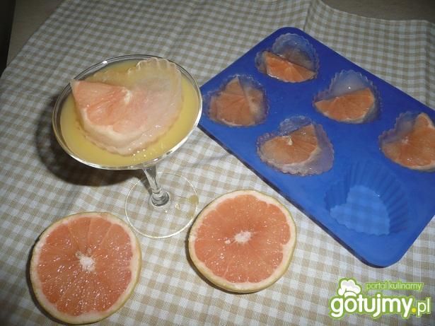 Kostki lodu z grapefruita