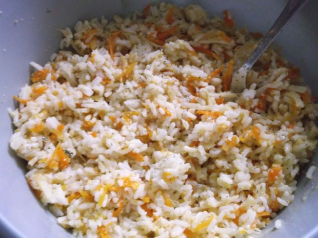 Kotleciki z ryżu, warzyw i sera żółtego