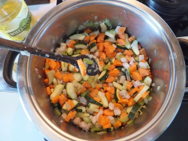 Kotleciki z soczewicy z warzywami