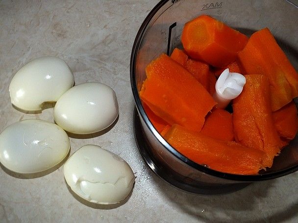 Kotlety marchewkowe z jajem