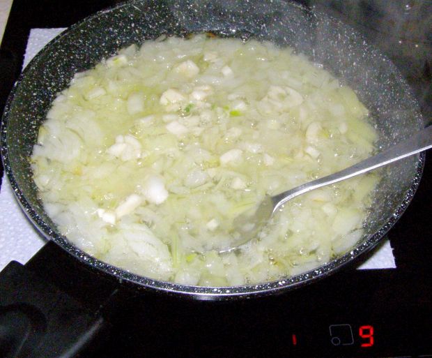 Kotlety ryżowe ze szpinakiem i przyprawą do grilla