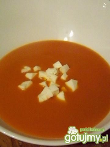 Krem pomidorowo-marchewkowy z mozzarellą