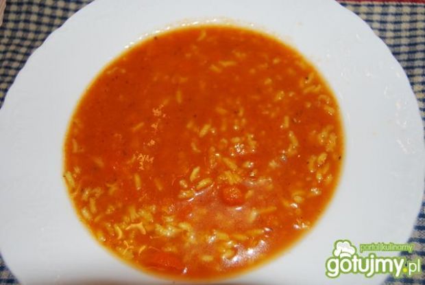 Kremowa zupa marchewkowa z curry