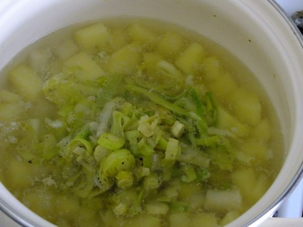 Kremowa zupa z selera i pora