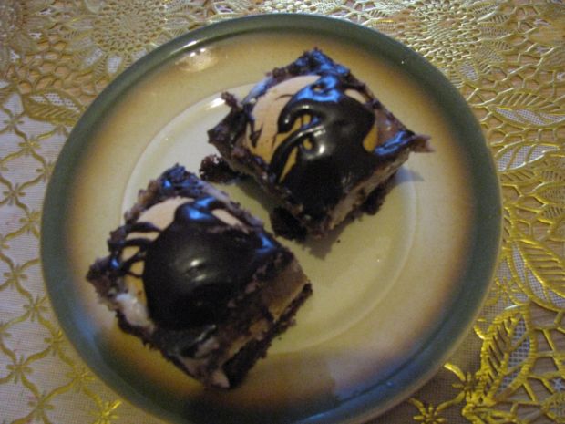 "Kremowiec" - ciasto z biszkoptami 