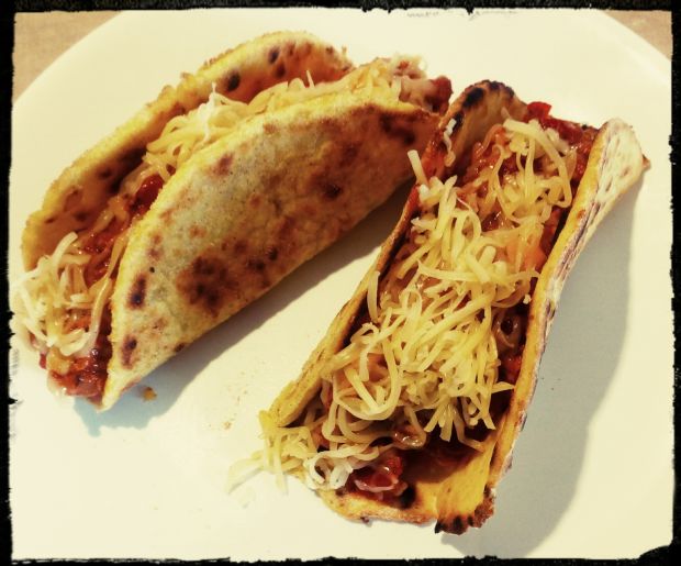Kukurydziane tacos z mięsno - warzywnym farszem
