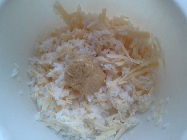 Kulki ryżowe z serem