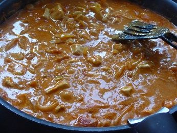 Kurczak curry w pomidorach
