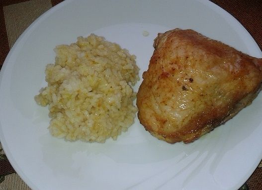 Kurczak pieczony z ryżem w przyprawach 