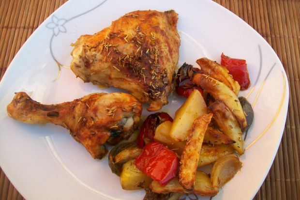 Kurczak pieczony z warzywami