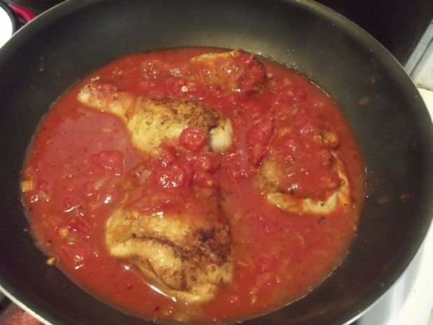 Kurczak smażony w pomidorach
