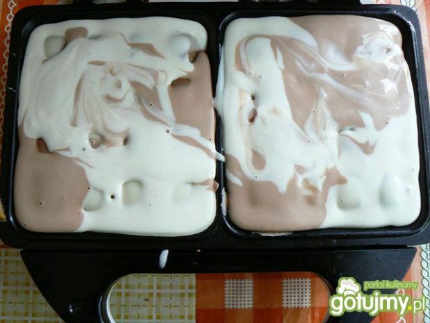 Łaciate gofry śmietanowo jogurtowe 
