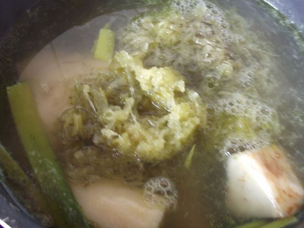 Lekka zupa ogórkowo ryżowa