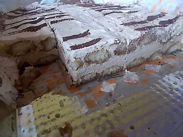 Lekkie ciasto kawowe z biszkoptami na wzór tiramis
