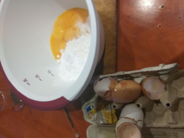 Likier jajeczny - czyli ajerkoniak